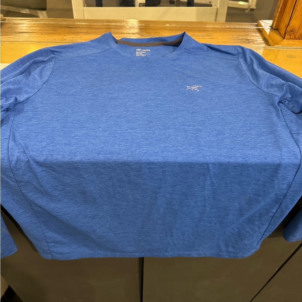 arc’teryx mens long sleeve shirt size xl